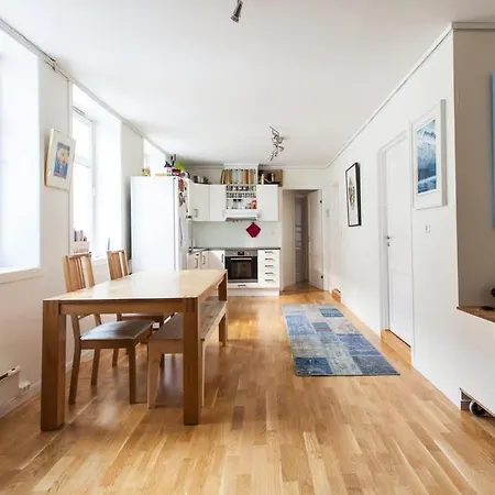 By Bryggen - Bright Family For 8 Сasa de vacaciones